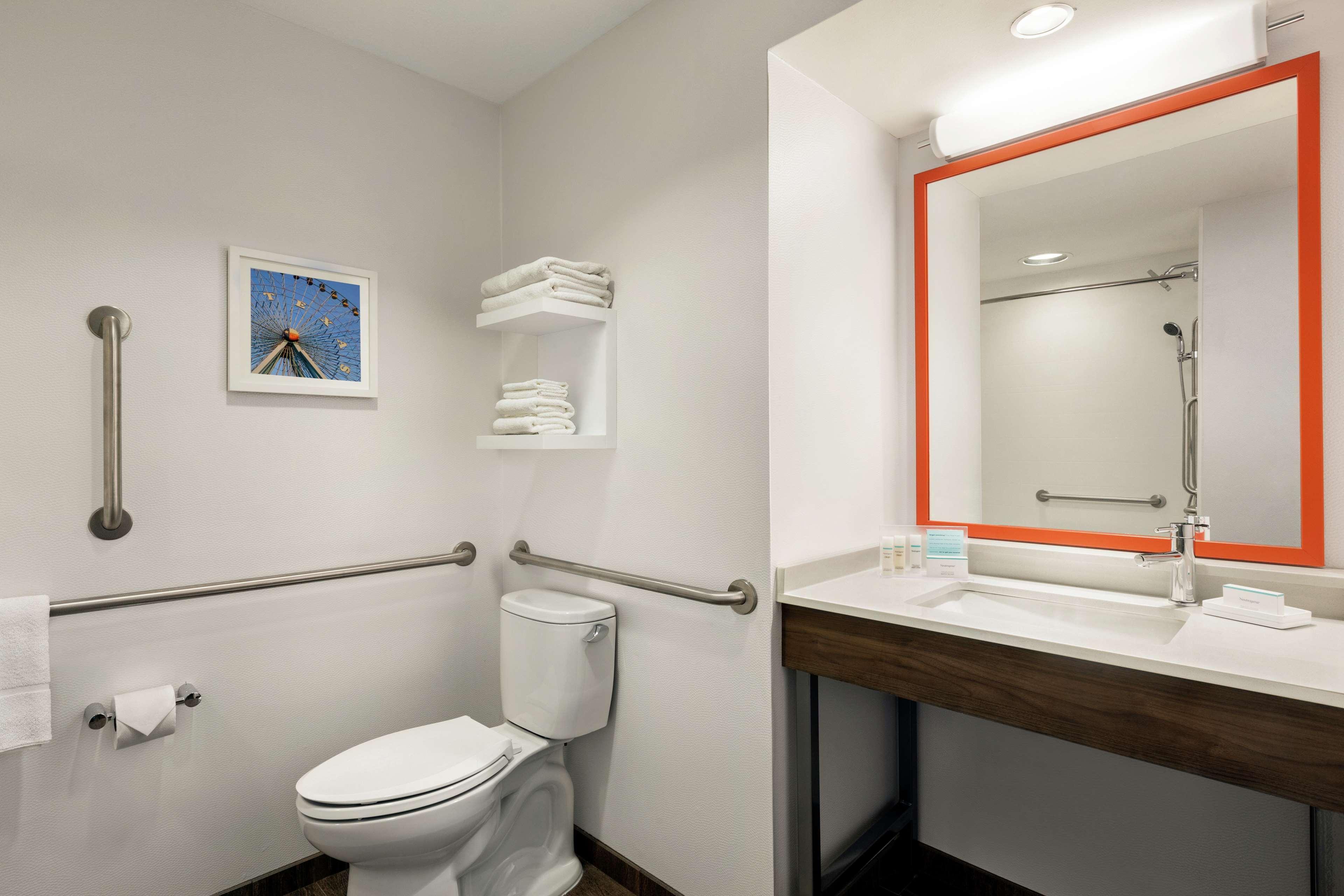Hampton Inn & Suites Dallas-Мескит Экстерьер фото