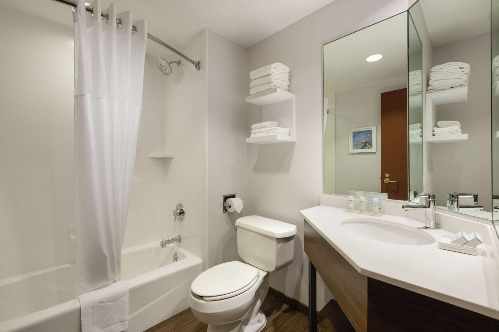 Hampton Inn & Suites Dallas-Мескит Экстерьер фото