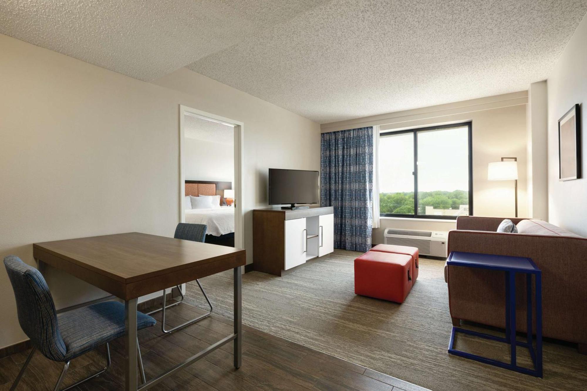 Hampton Inn & Suites Dallas-Мескит Экстерьер фото