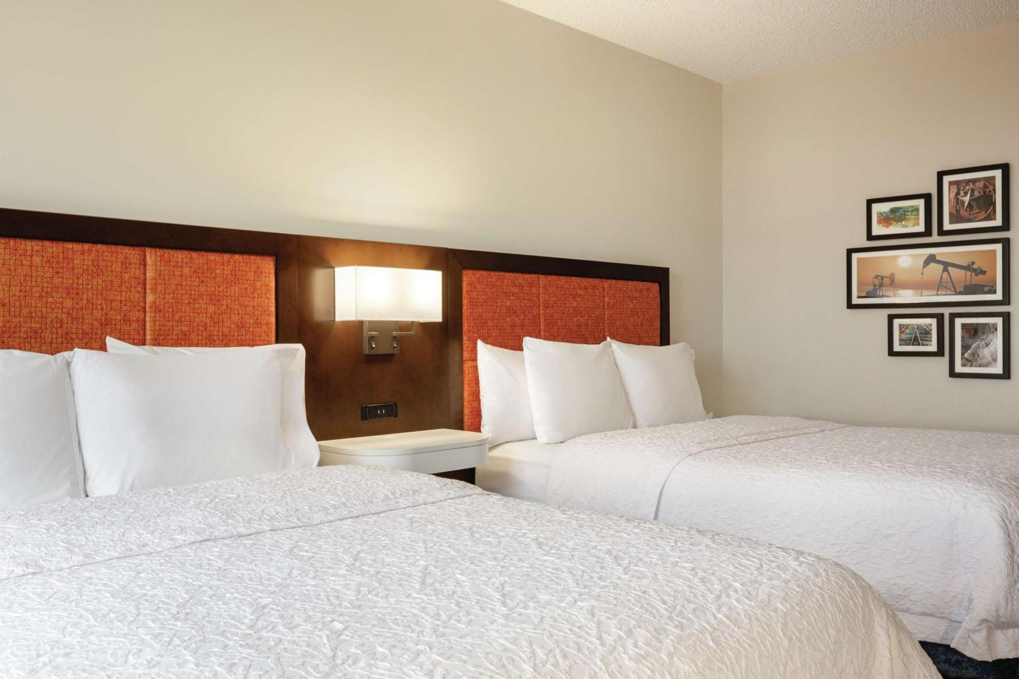 Hampton Inn & Suites Dallas-Мескит Экстерьер фото