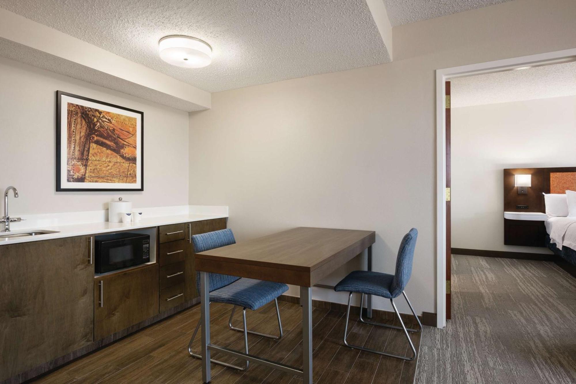 Hampton Inn & Suites Dallas-Мескит Экстерьер фото