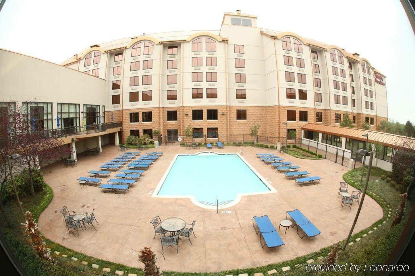 Hampton Inn & Suites Dallas-Мескит Экстерьер фото